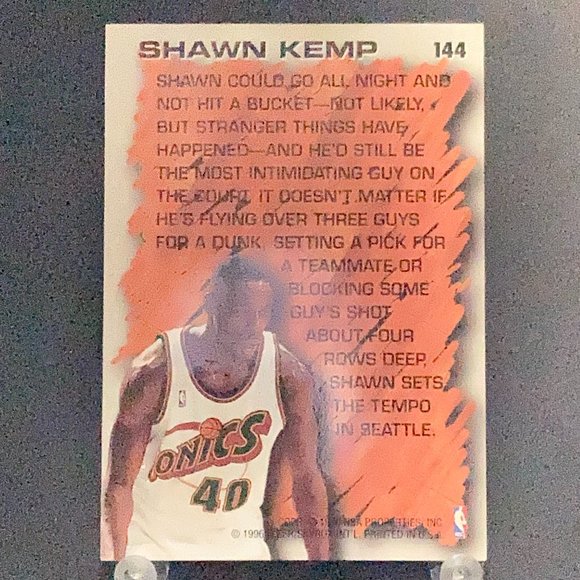 1996 Fleer Shawn Kemp Basketball Card!! - Picture 2 of 2